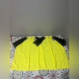 NWT VAYAGER Men's Swim Shirts Rash Guard UPF 50+ Shirts Loose Fit Lot